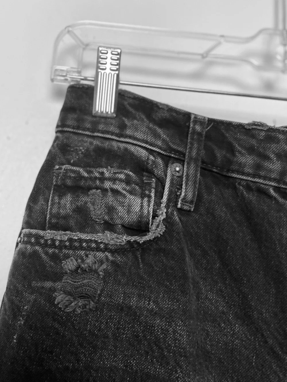 We The Free Twenty - Five  Black Ripped  Jeans Sz 25